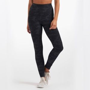 Vuori Clean Elevation Legging / Black Camo